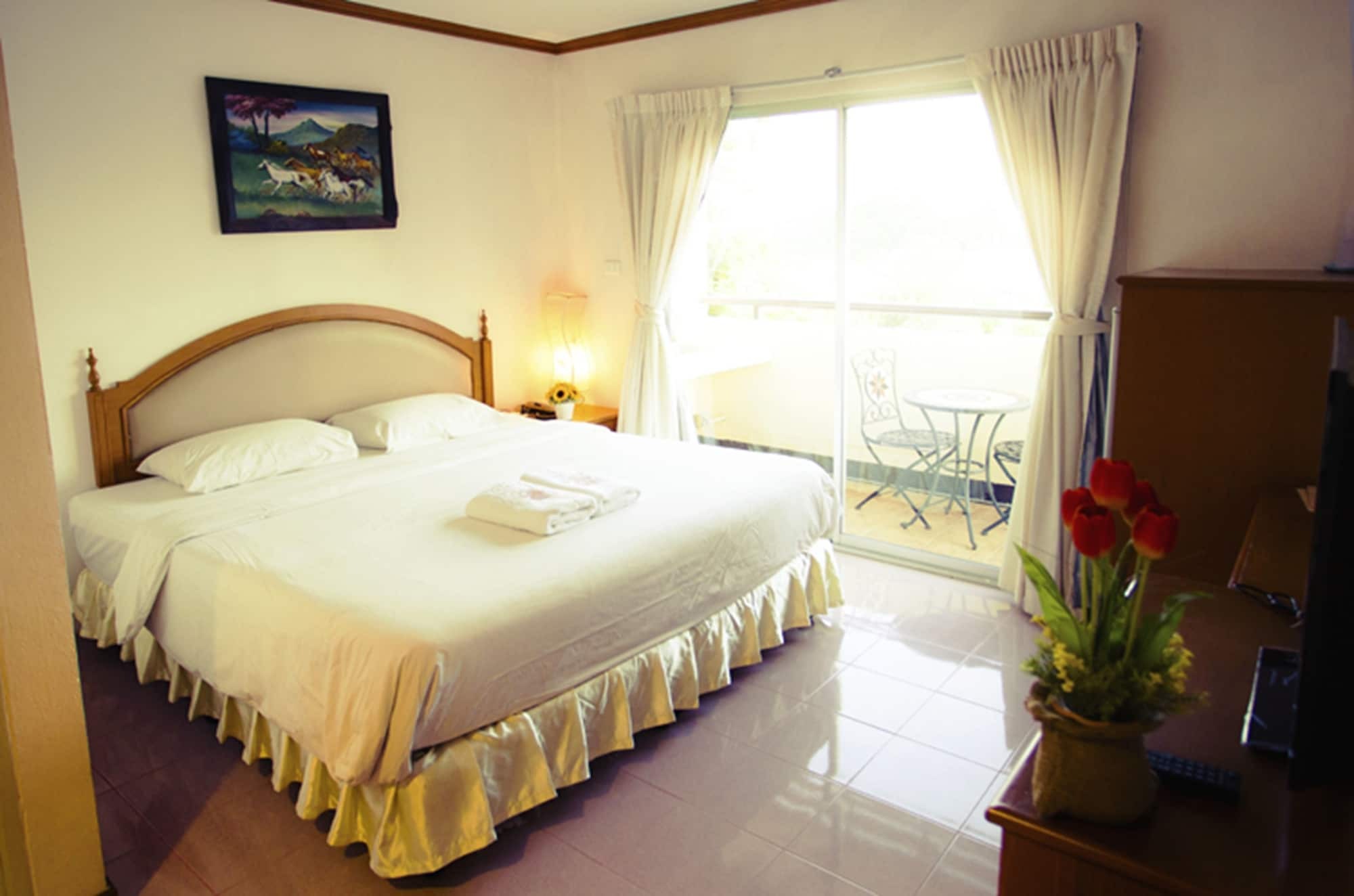 The Residence Hotel -Sha Extra Plus Chiang Mai Esterno foto